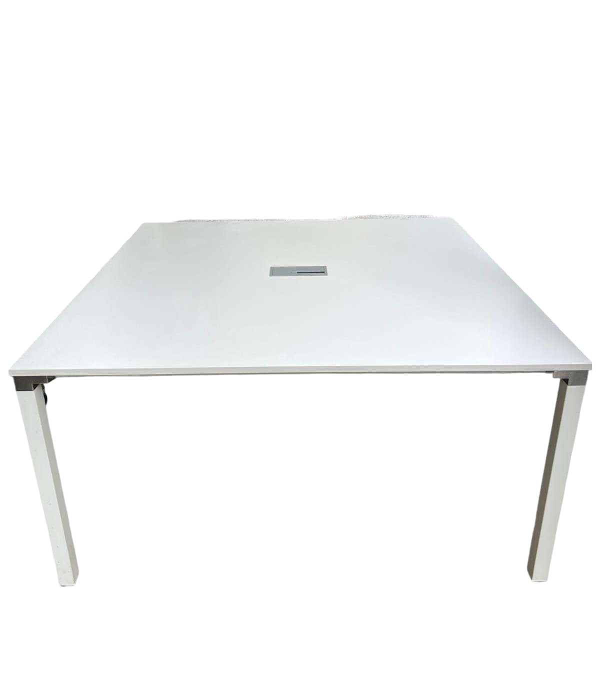 TABLE A PLATEAU CARRE STEELCASE-Bluedigo