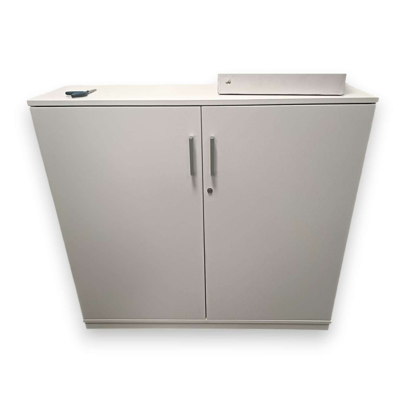 armoire avec porte-Bluedigo