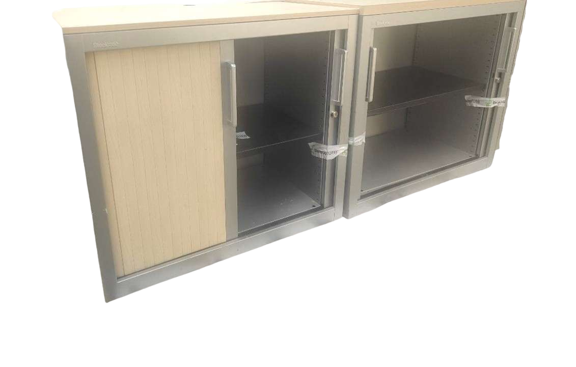 Crédence STEELCASE grise top bois clair-Bluedigo