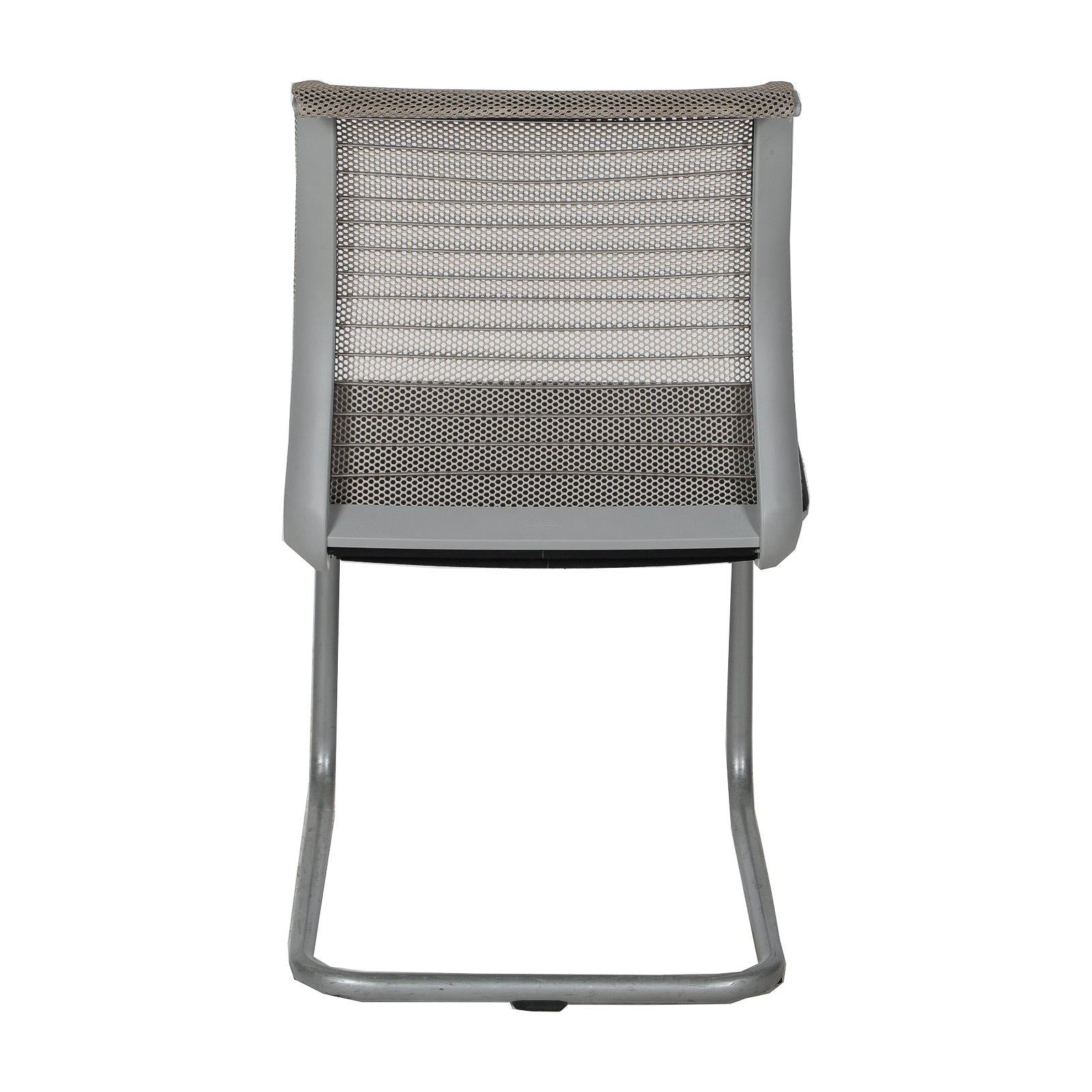 Chaise de réunion Steelcase - tissu beige/noir - 47 x 47 x 83 cm-Bluedigo